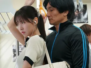 Người chị quyến rũ cũng là người đã từng trải qua điều đó. Chúng ta hãy mở một căn phòng và làm tốt việc đó.